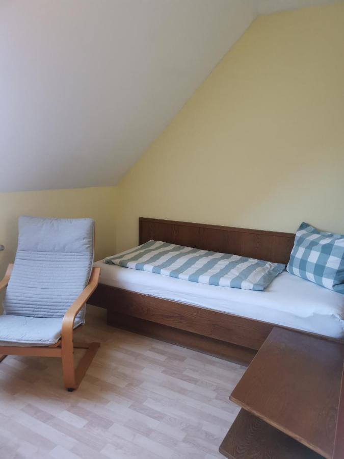 Pension Arkadenhof Loipersdorf bei Fuerstenfeld Bagian luar foto