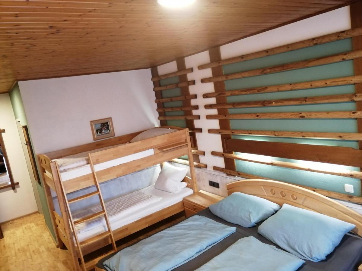 Pension Arkadenhof Loipersdorf bei Fuerstenfeld Bagian luar foto