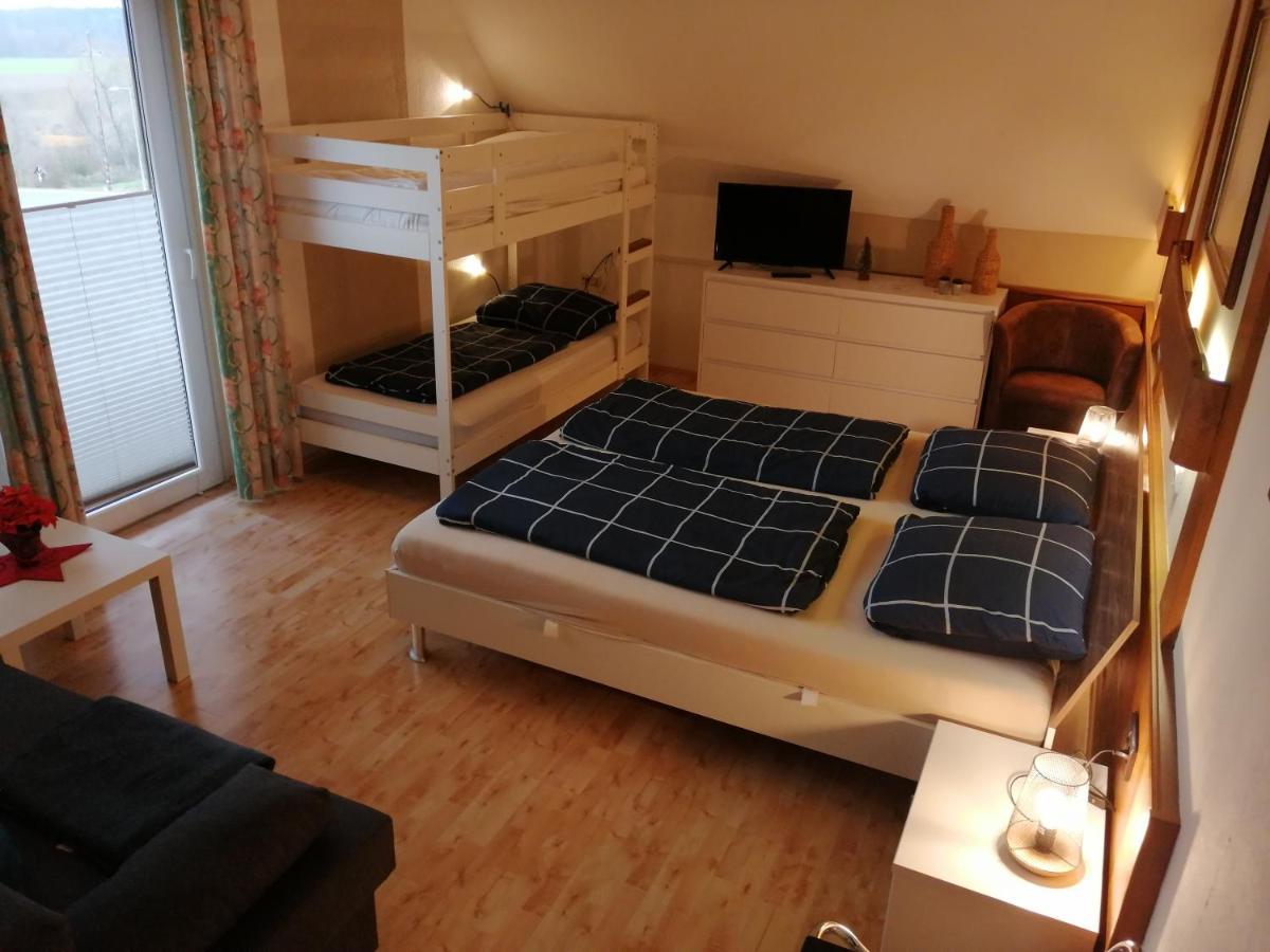 Pension Arkadenhof Loipersdorf bei Fuerstenfeld Bagian luar foto