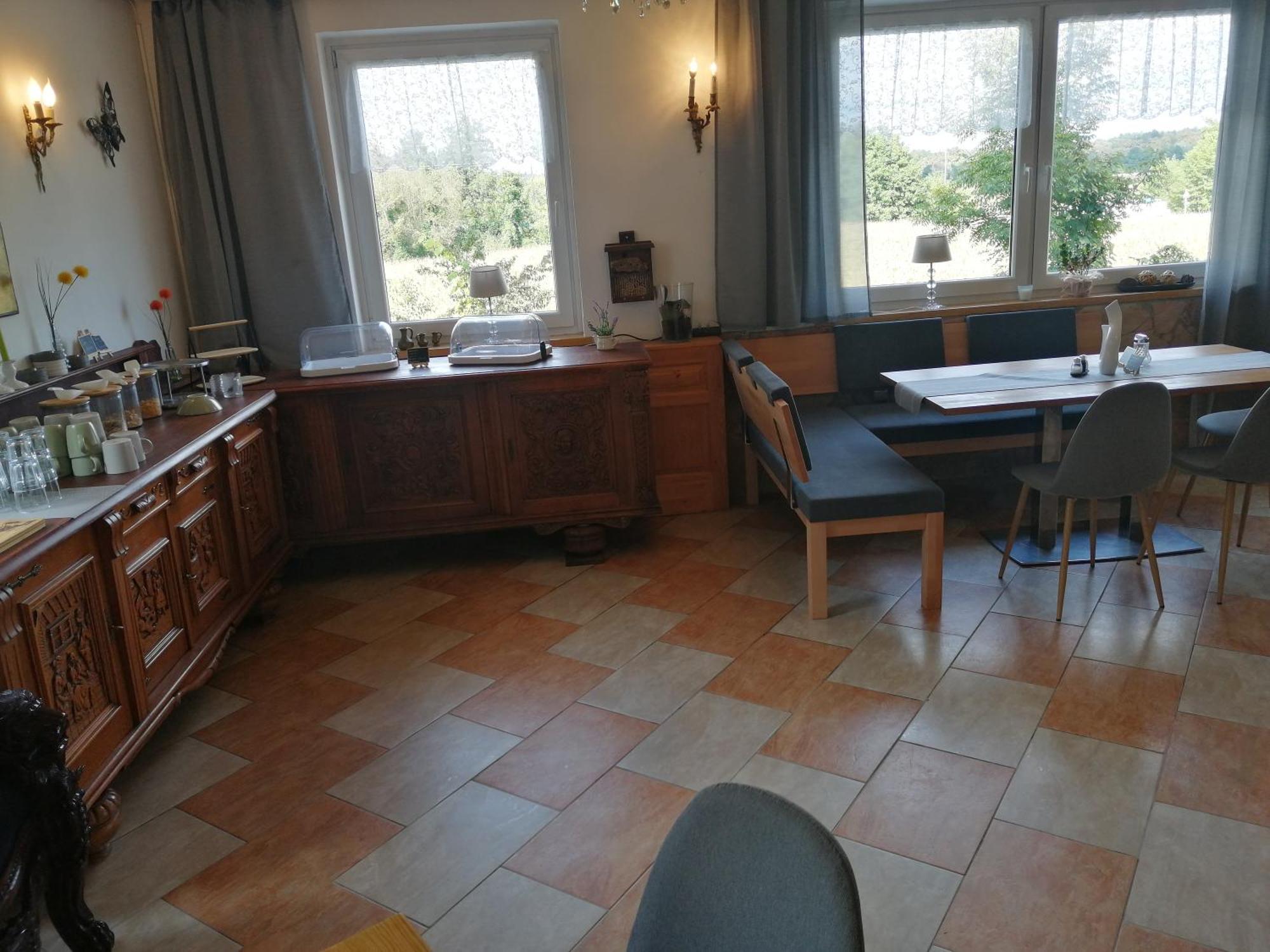 Pension Arkadenhof Loipersdorf bei Fuerstenfeld Bagian luar foto